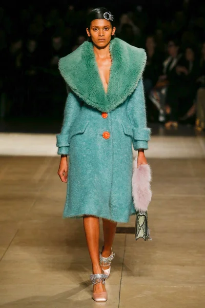 Look 31